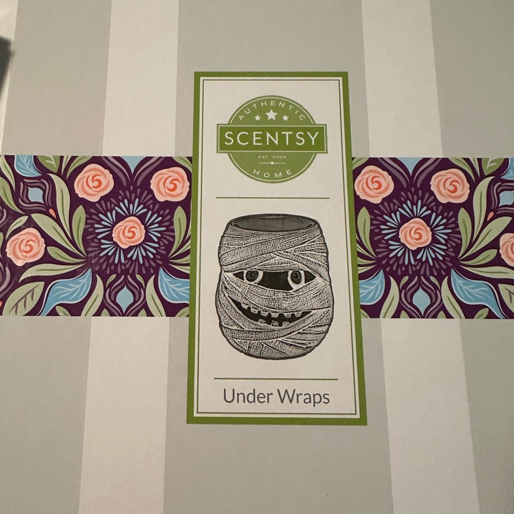 SCENTSY UNDER WRAPS WARMER full size  brand new in box! - Picture 2 of 2
